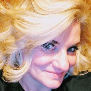 Meet your Posher, Angie